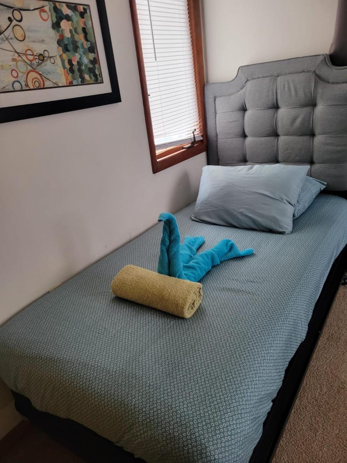 Ambiance - King Bed Cabin, Jetted-Tub & Fireplace Tobyhanna Esterno foto
