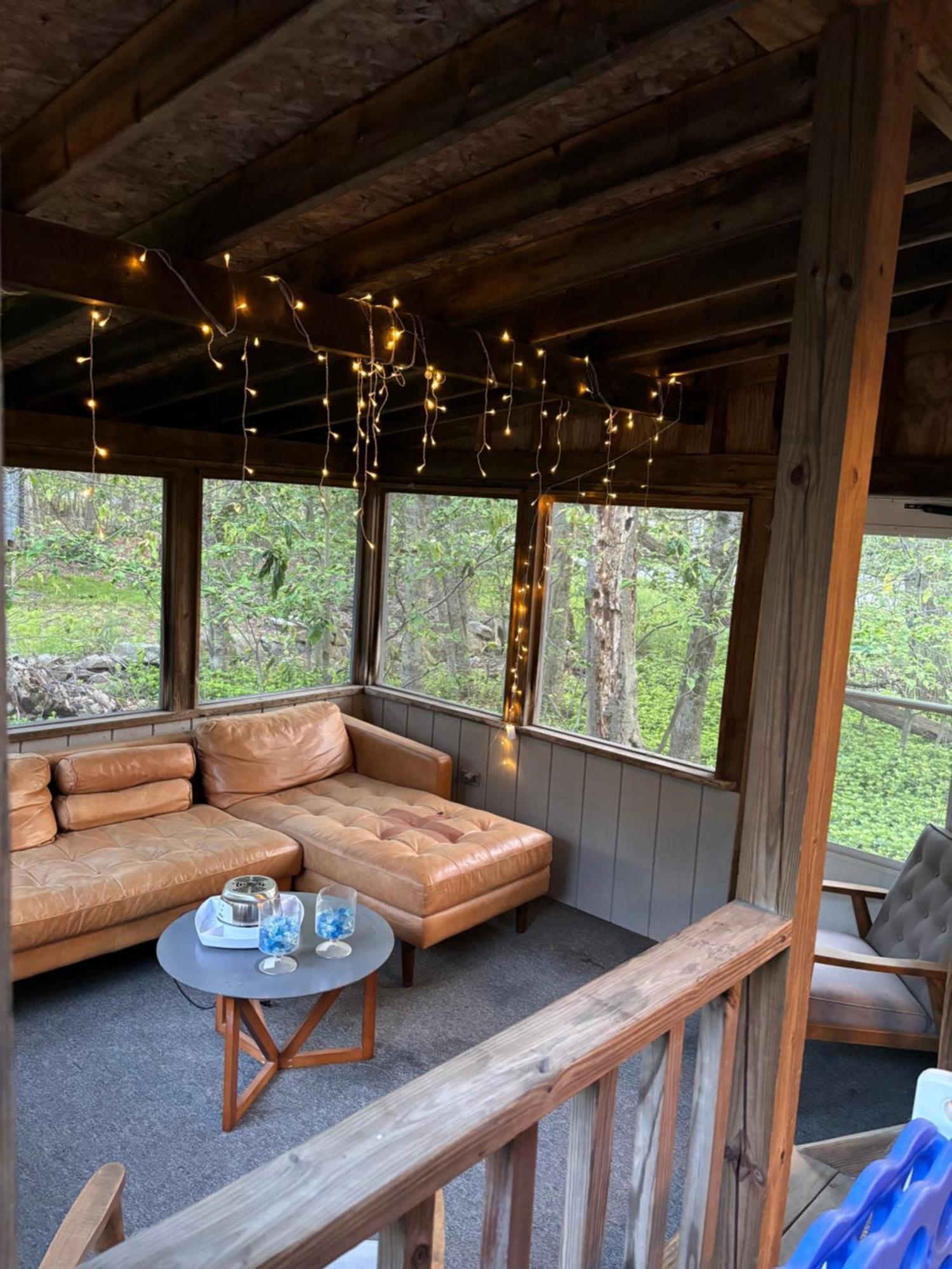 Ambiance - King Bed Cabin, Jetted-Tub & Fireplace Tobyhanna Esterno foto
